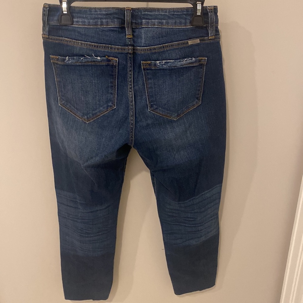 Distressed jeans - Picture 2 of 4